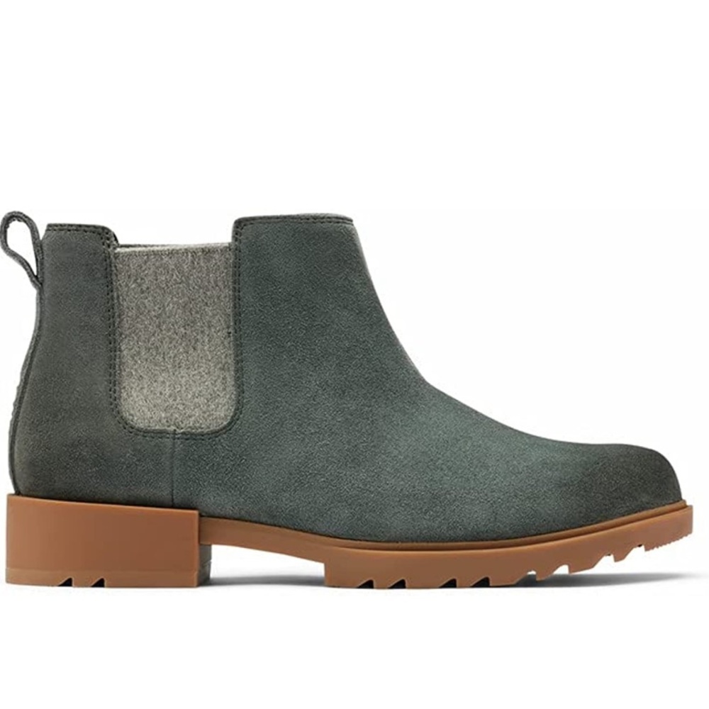 Sorel Gray Suede Chelsea Ankle Boots with Tan Lug Sole - Picture 2 of 9